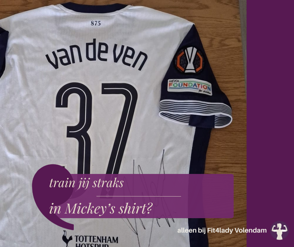 FB-trainen-mickey-gesigneerd-shirt